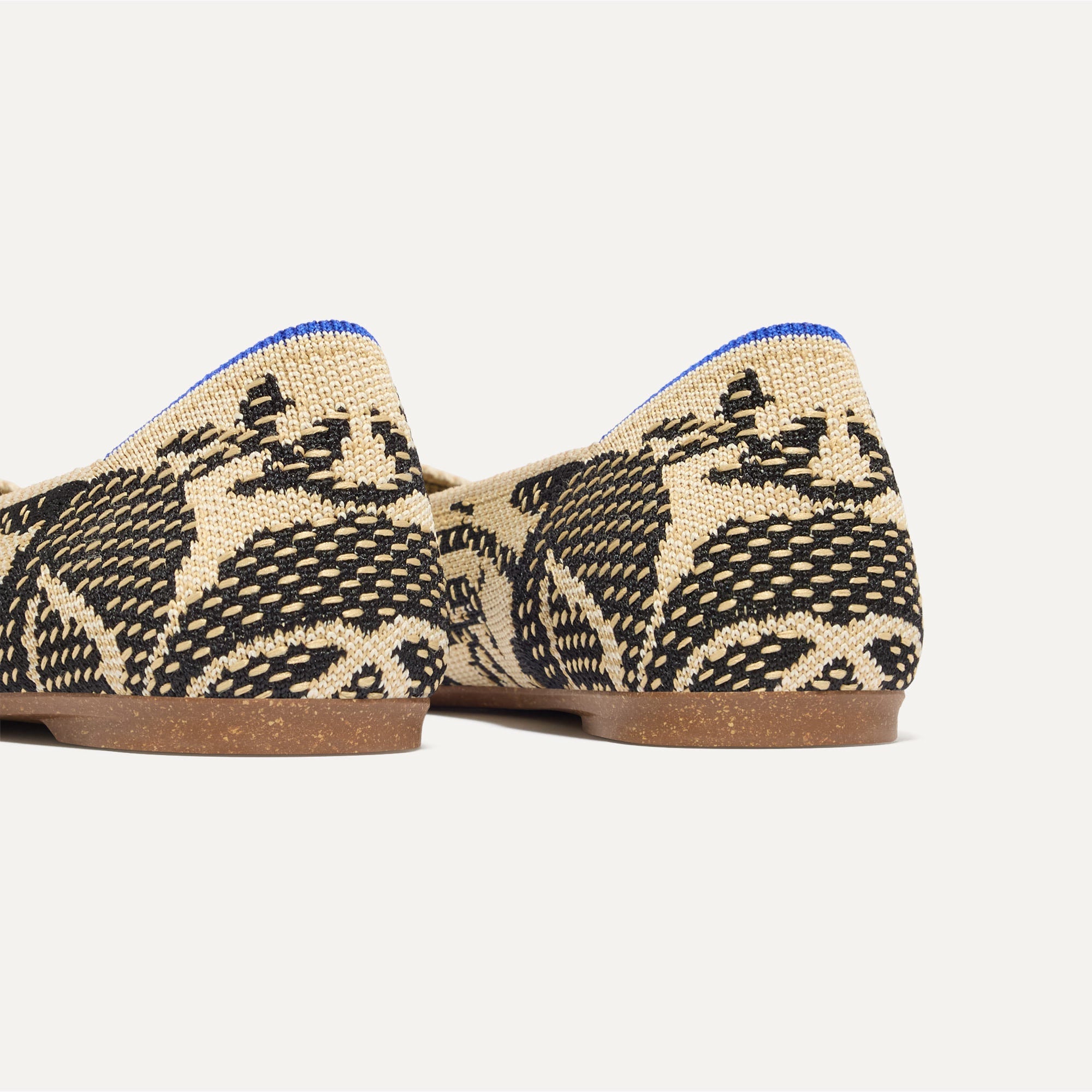 The Point II - Bouquet - Image 6