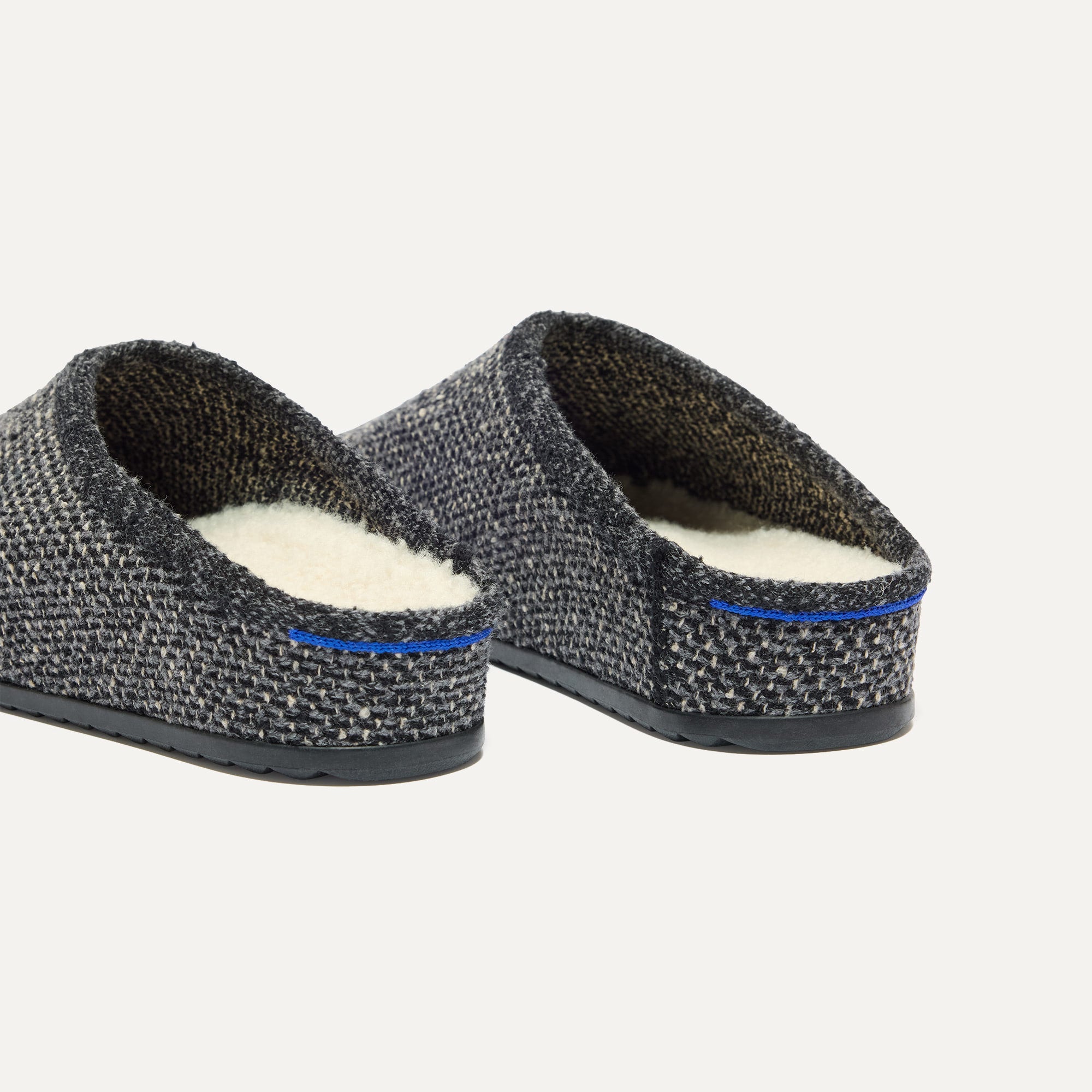 The Cozy Clog - Black Sesame Boucl?? - Image 2