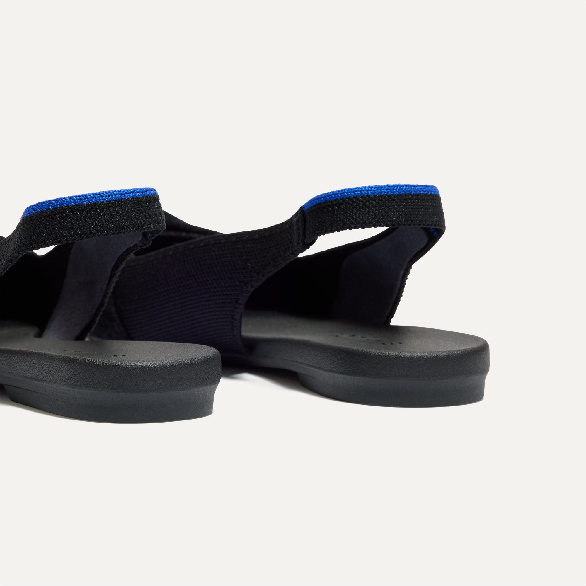 The Twist Point Slingback - Black - Image 6